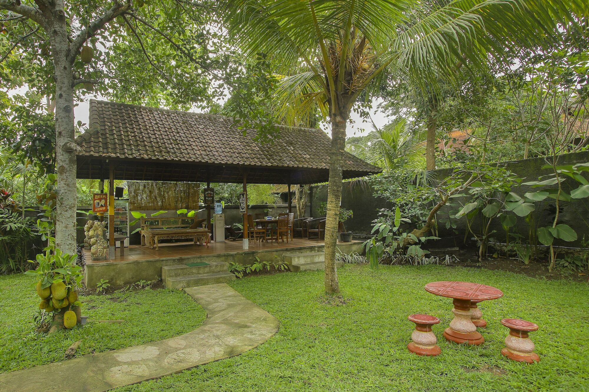 Manggis Sari Guesthouse Ubud Buitenkant foto